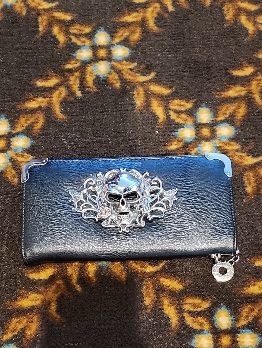 Black Skull Embellished Leather Zip Wallet - Women Accessories